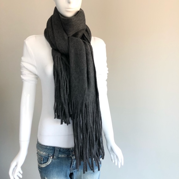 LUCKY BRAND Solid Gray Oversized Extra Long Felts Fringed Wrap Shawl Scarf NWOT - Picture 9 of 11